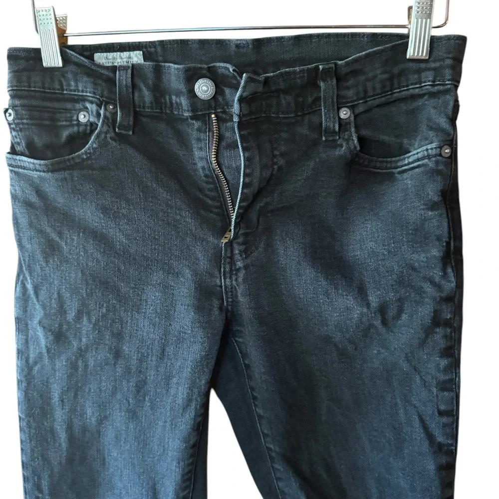 Levi Strauss & Co. 511 30x32 Skinny‎ Jeans